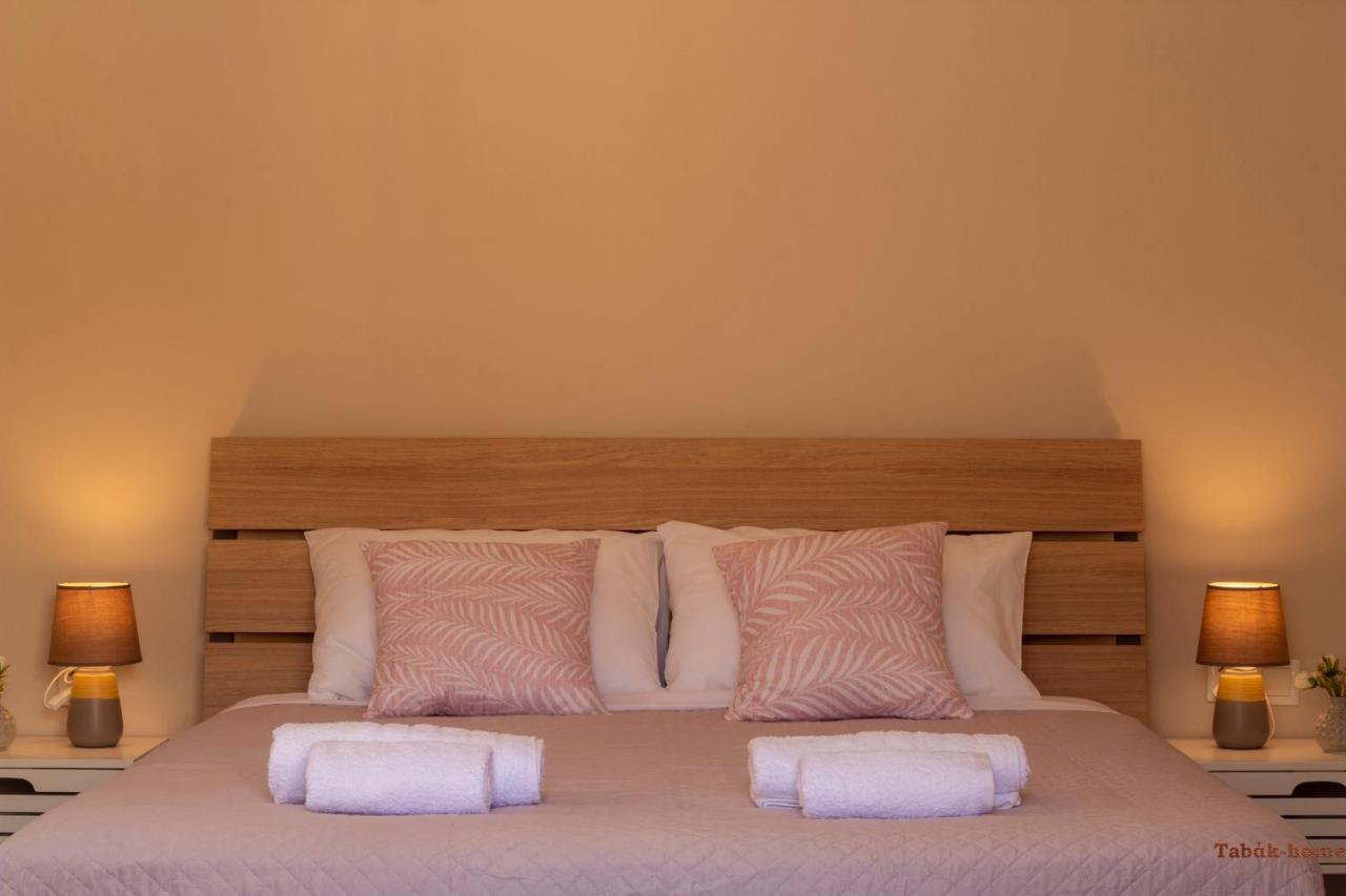 Tabak Home Sea Side Apartment Chania  Eksteriør billede